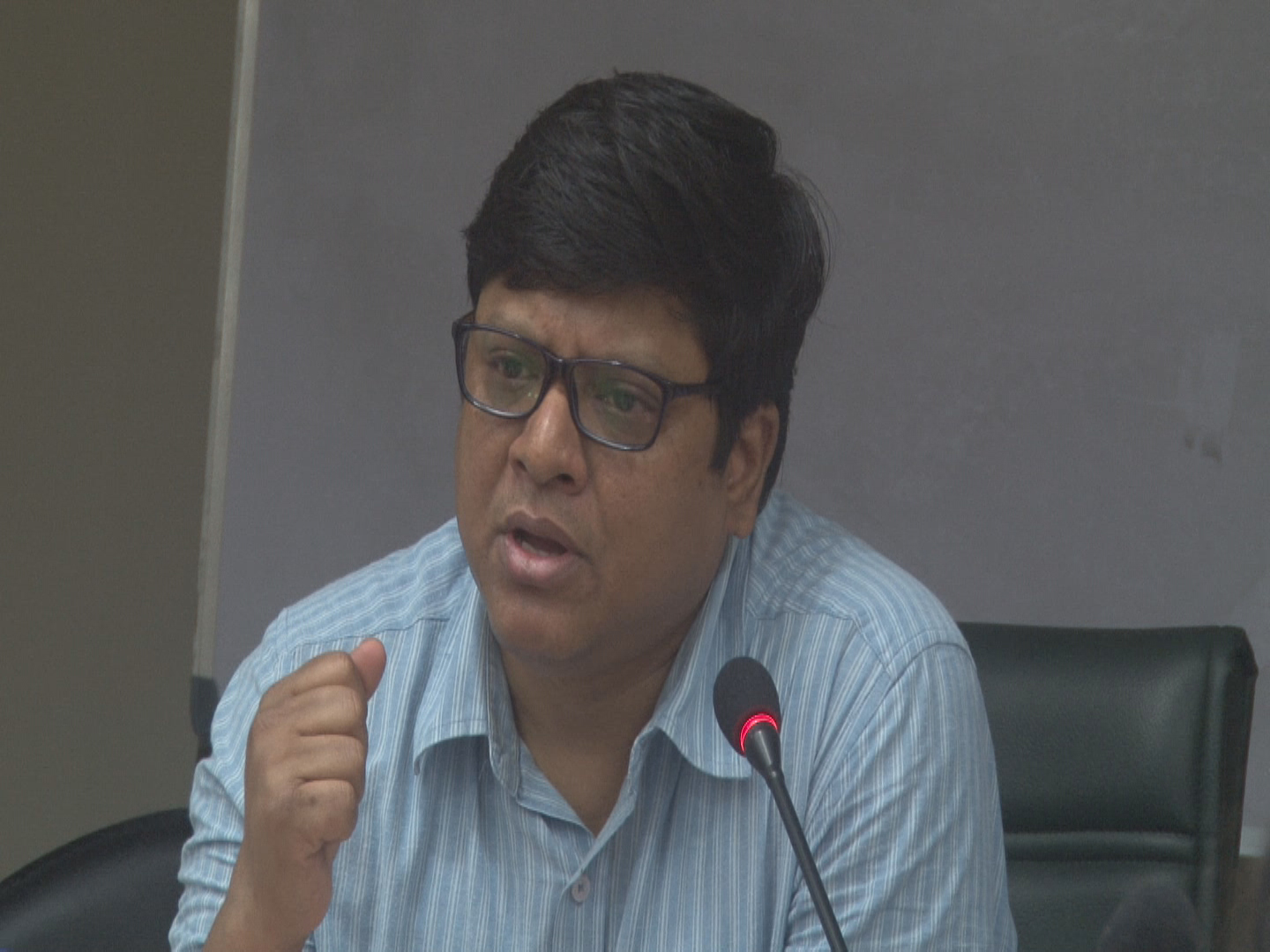 dr pRABIR DE- aCT EAST THRU KOLKATA